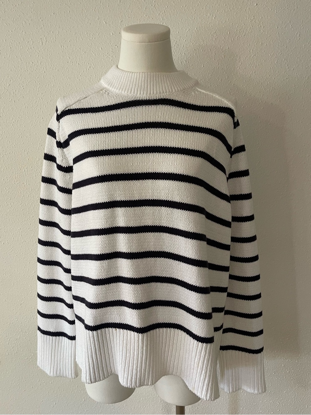 Tuckernuck Striped Crewneck Sweater - White & Navy